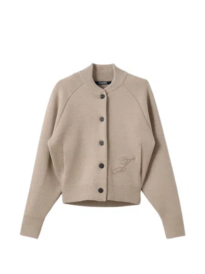 Jacquemus Lavande Button-up Embroidered Cardigan In Gray