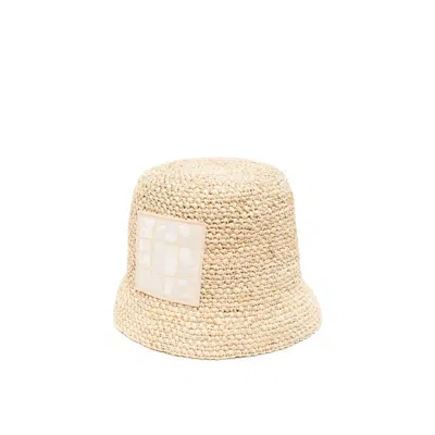 Jacquemus Le Bob Ficiu Bucket Cap In White