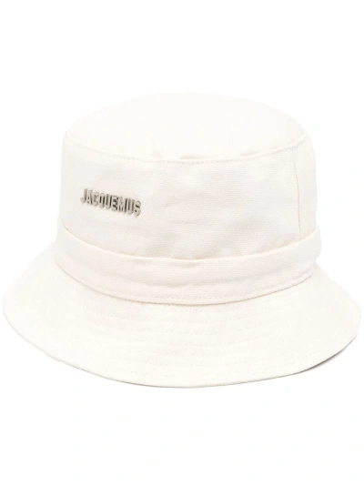 Jacquemus Le Bob Gadjo Bucket Hat In White