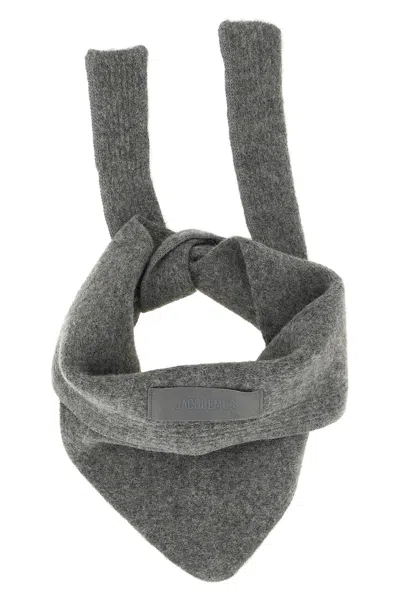 Jacquemus 'le Chale Gros-grain' Bandana In Gray