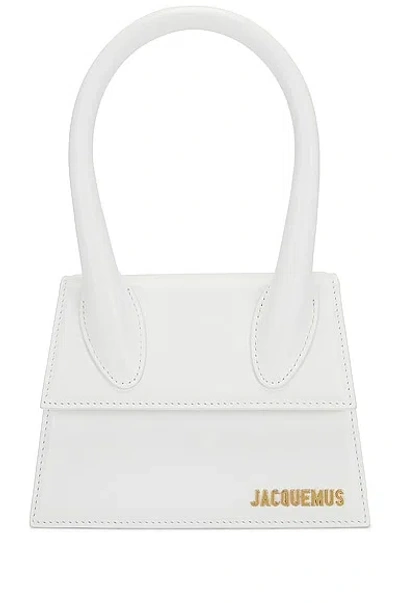 JACQUEMUS LE CHIQUITO MOYEN BAG