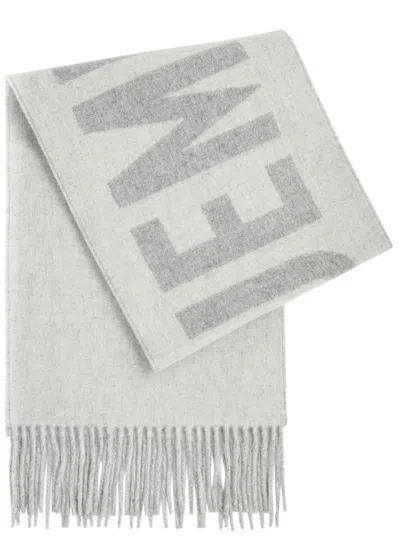 Jacquemus Le Écharpe Logo-intarsia Wool Scarf In Grey