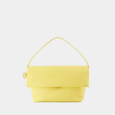 Jacquemus Le Grand Rond Carre Bag In Yellow