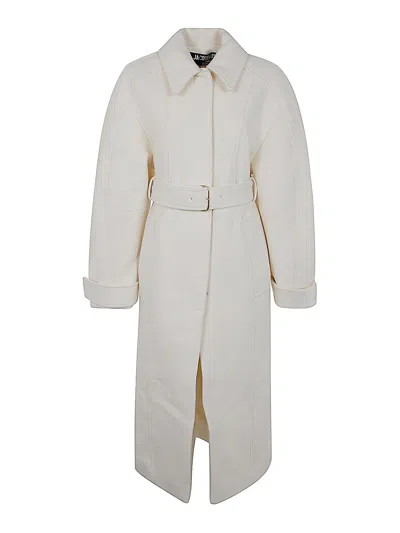 Jacquemus Le Manteau Bari Coat In White