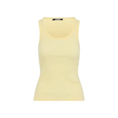 Jacquemus Marcel Scoop Neck Ribbed Sleeveless Top In Yellow