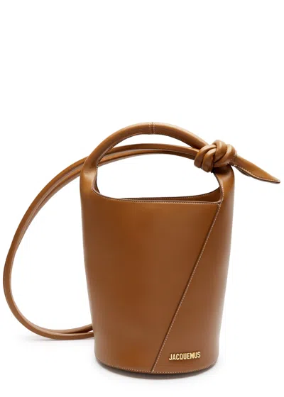 Jacquemus Le Petit Tourni Leather Bucket Bag In Light Brown
