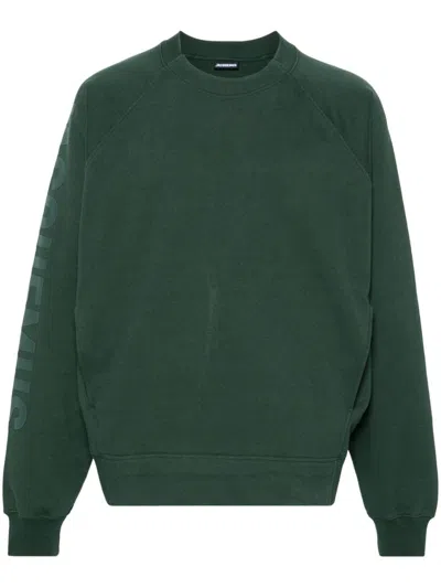 Jacquemus Le Sweatshirt Typo Top In Green