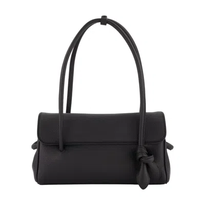 Jacquemus Le Turismo Shoulder Bag In Black