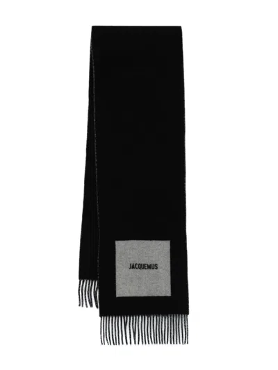 Jacquemus Frayed Fringe Rectangular Scarf In Black