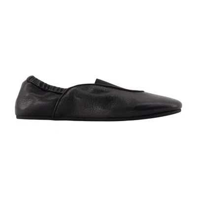 Jacquemus Les Ballets Flat In Black