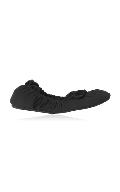 Jacquemus Les Pietra Ballerines Flats In Black