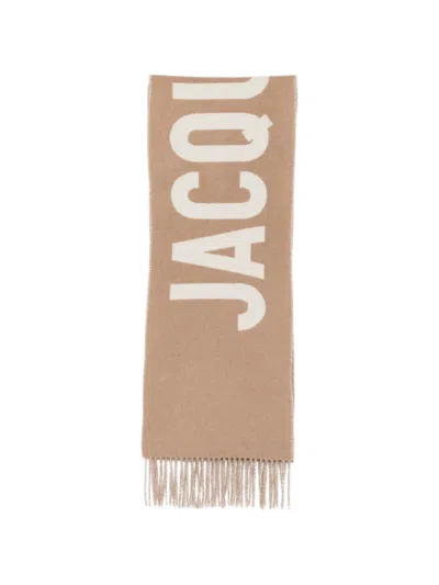 Jacquemus Logo Intarsia Virgin Wool Scarf In Taupe