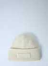 Jacquemus Men Logo Motif Beanie Hat In White