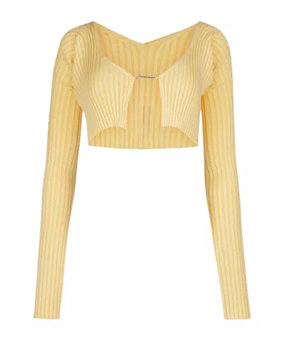Jacquemus Logo Plaque Cropped Long Sleeve Top In Nude