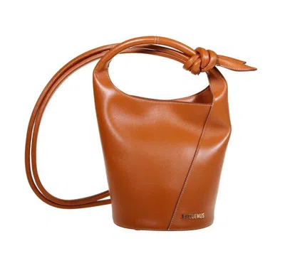 JACQUEMUS JACQUEMUS LOGO PLAQUE KNOT-DETAILED TOP HANDLE BAG