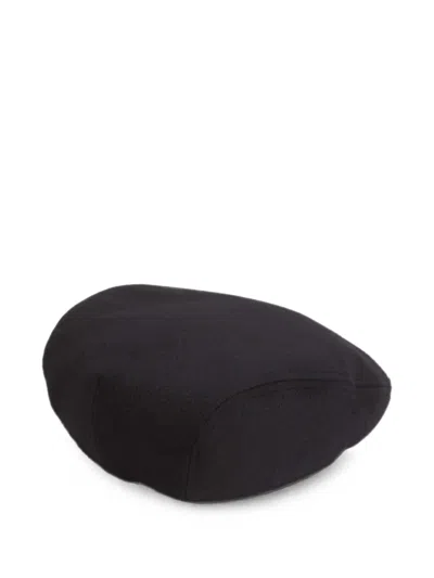 Jacquemus Logo-embroidered Flat Cap In Black