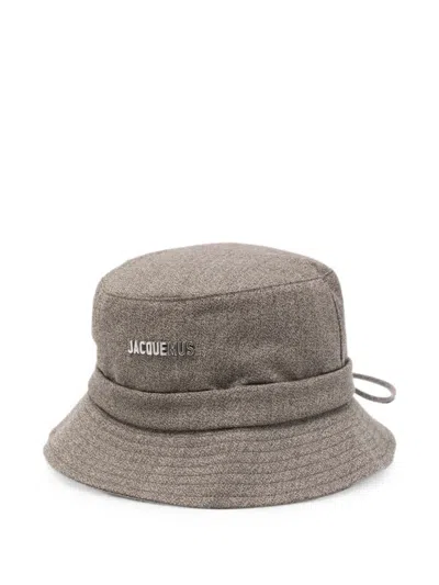 Jacquemus Logo-plaque Drawstring Bucket Hat In Brown