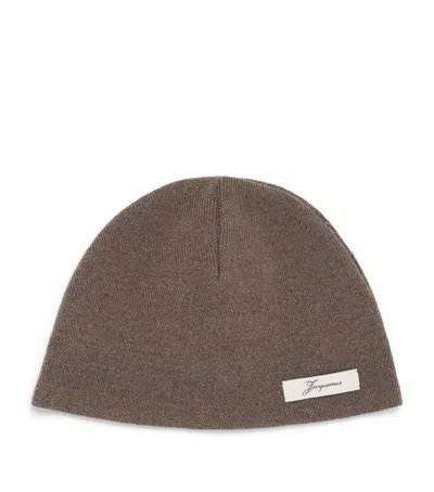 Jacquemus Merino Wool-cashmere Chevron Beanie In Brown
