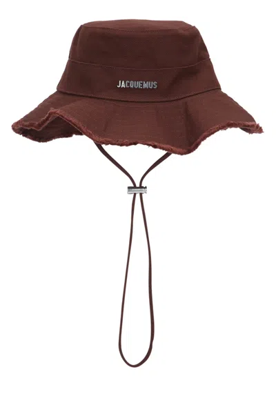 Jacquemus Mini Stylish Bucket Hat In White