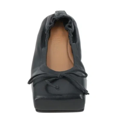 Jacquemus Minimalist Ballet Flats In Black