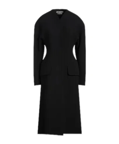 Jacquemus Minimalist Long-sleeve V-neck Button Coat In Black