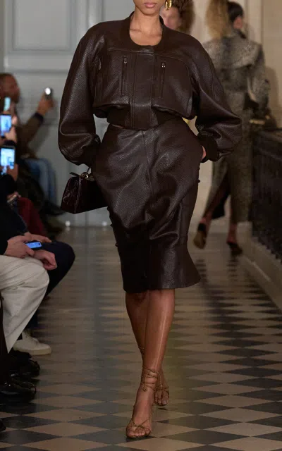 Jacquemus Moda Operandi In Brown