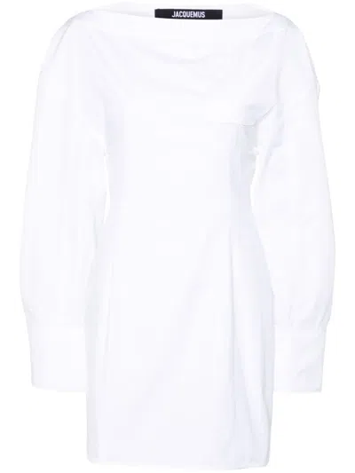 JACQUEMUS JACQUEMUS OFF-THE-SHOULDER MINI CHEMISE DRESS