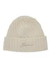 Jacquemus Le Bonnet Tourni White Beanie With Turn-up Brim And Logo Lettering On The Front In Wool Man In White