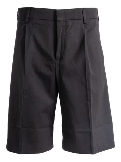 Jacquemus Ovalu Pleated Shorts In Black