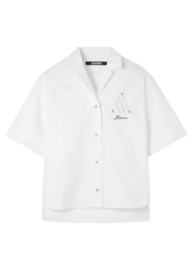 Jacquemus Relaxed Fit Cuban Collar Bowling Shirt In Cotton With Contrast Logo In White