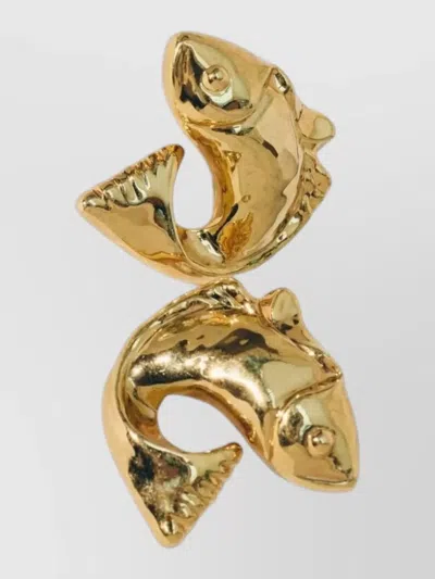 Jacquemus Poisson Fish Sculptural Shape Hoop Earrings In Gold