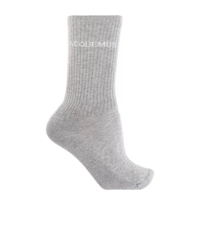 Jacquemus Ribbed Crew Socks In Gray