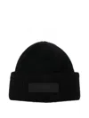 Jacquemus Men Black Round Crown Turn-up Brim Logo Patch To The Front In Black