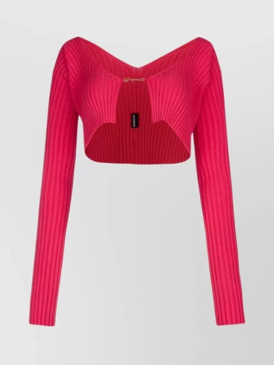 JACQUEMUS RIBBED OFF-SHOULDER KNIT WITH CROPPED SILHOUETTE