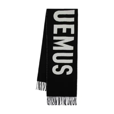 Jacquemus Scarf In Black