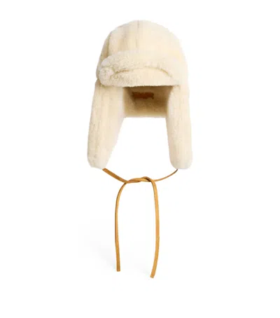Jacquemus Shearling La Chapka Hat In White
