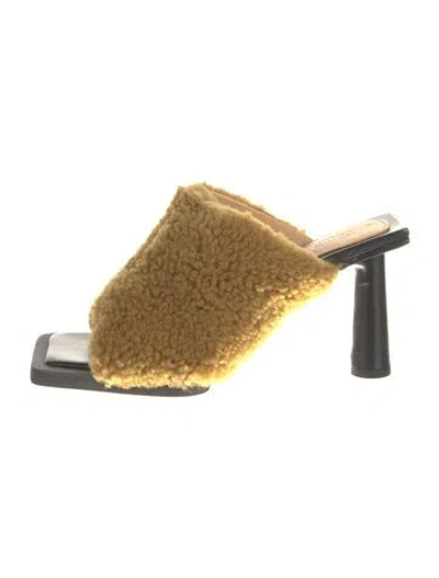 Pre-owned Jacquemus Shearling Slides In Brown