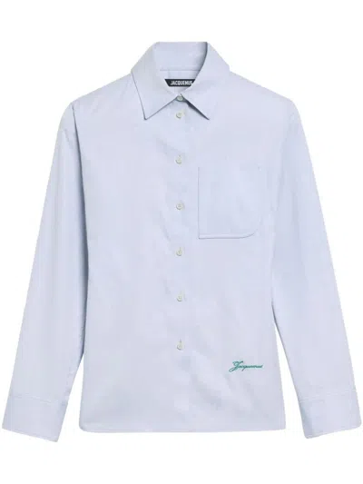 Jacquemus Womens La Chemise Cuadro Script-embroidery Asymmetric Cotton Shirt Light Grey In White