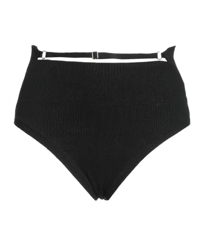 Jacquemus Solid Color Shorts In Black