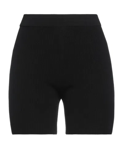 Jacquemus Solid Color Shorts In Black