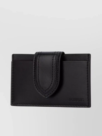Jacquemus Structured Rectangular Wallet With Contrast Stitching In Black