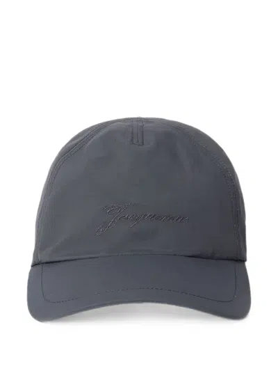 Jacquemus The Baluchon Baseball Cap In Gray