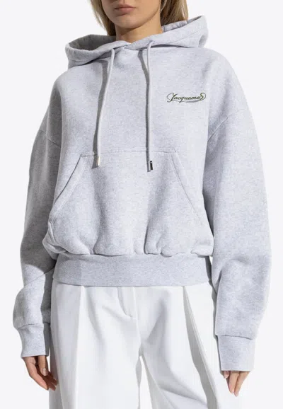 Jacquemus The Corto Hooded Sweatshirt In Gray