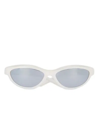 Jacquemus The Curvo Cat-eye Sunglasses In Neutral