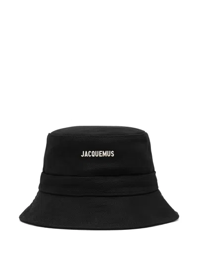 Jacquemus Mens Black Le Bob Gadjo Metallic-plaque Cotton Bucket Hat