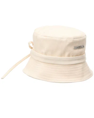 Jacquemus The Gadjo Bucket Hat In Neutral