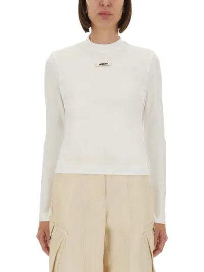 Jacquemus Fitted Long-sleeve Top With High Neckline In White