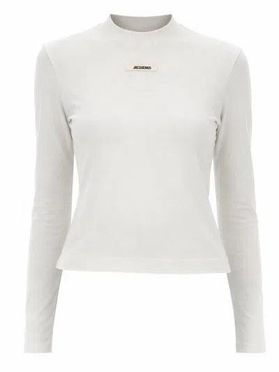 Jacquemus Fitted Cropped Rectangular Label Long-sleeve T-shirt In White