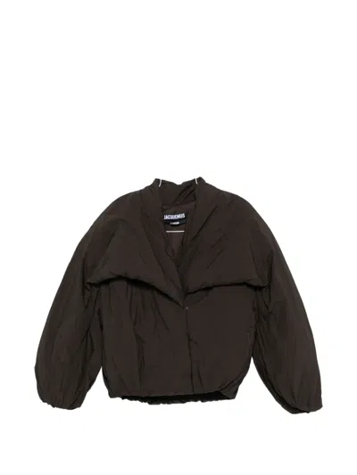 Jacquemus The Paysan Shawl-collar Puffer Jacket In Brown