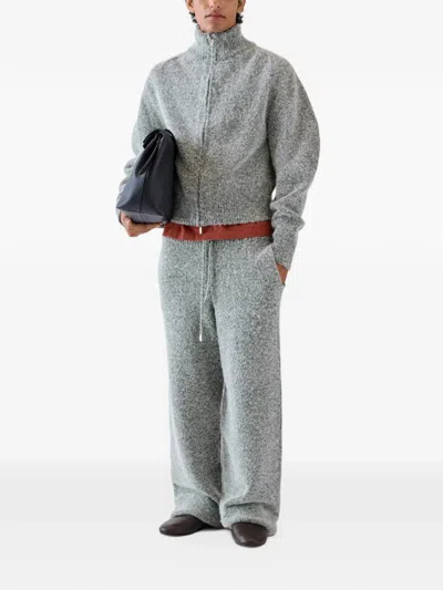 Jacquemus The Pilu Track Sweatpants In Gray